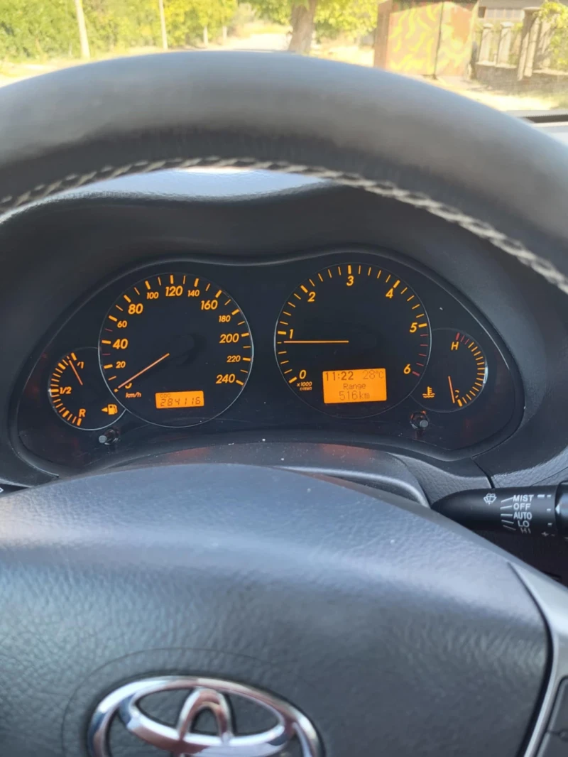 Toyota Avensis 2, 2, снимка 11 - Автомобили и джипове - 51713042