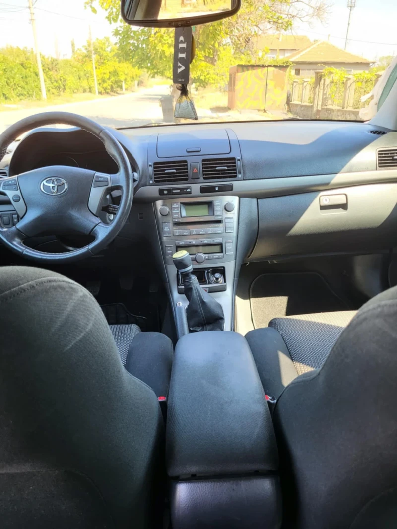 Toyota Avensis 2, 2, снимка 8 - Автомобили и джипове - 51713042