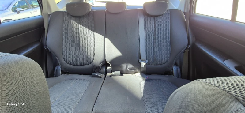 Kia Carens CRDi, снимка 7 - Автомобили и джипове - 52023133