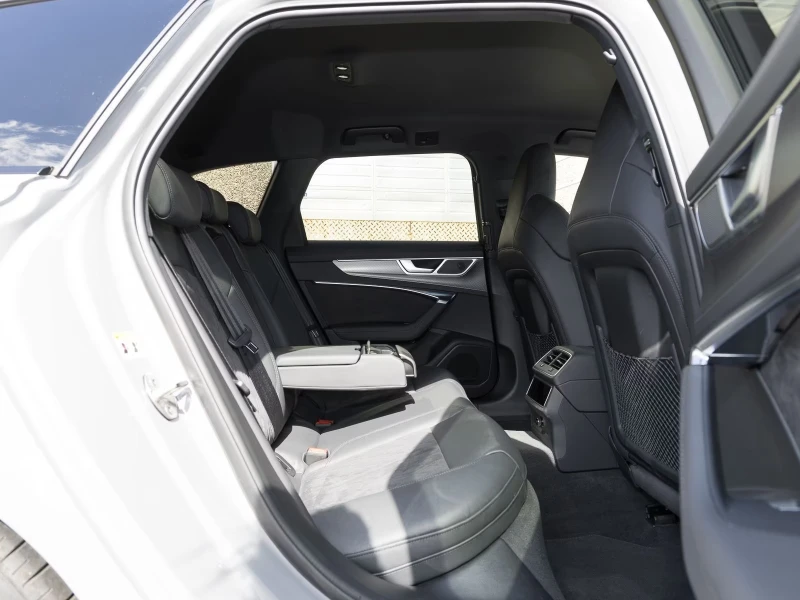 Audi Rs6 Avant 4.0 TFSI Q - RS-SPORTAGA K, снимка 7 - Автомобили и джипове - 52047255