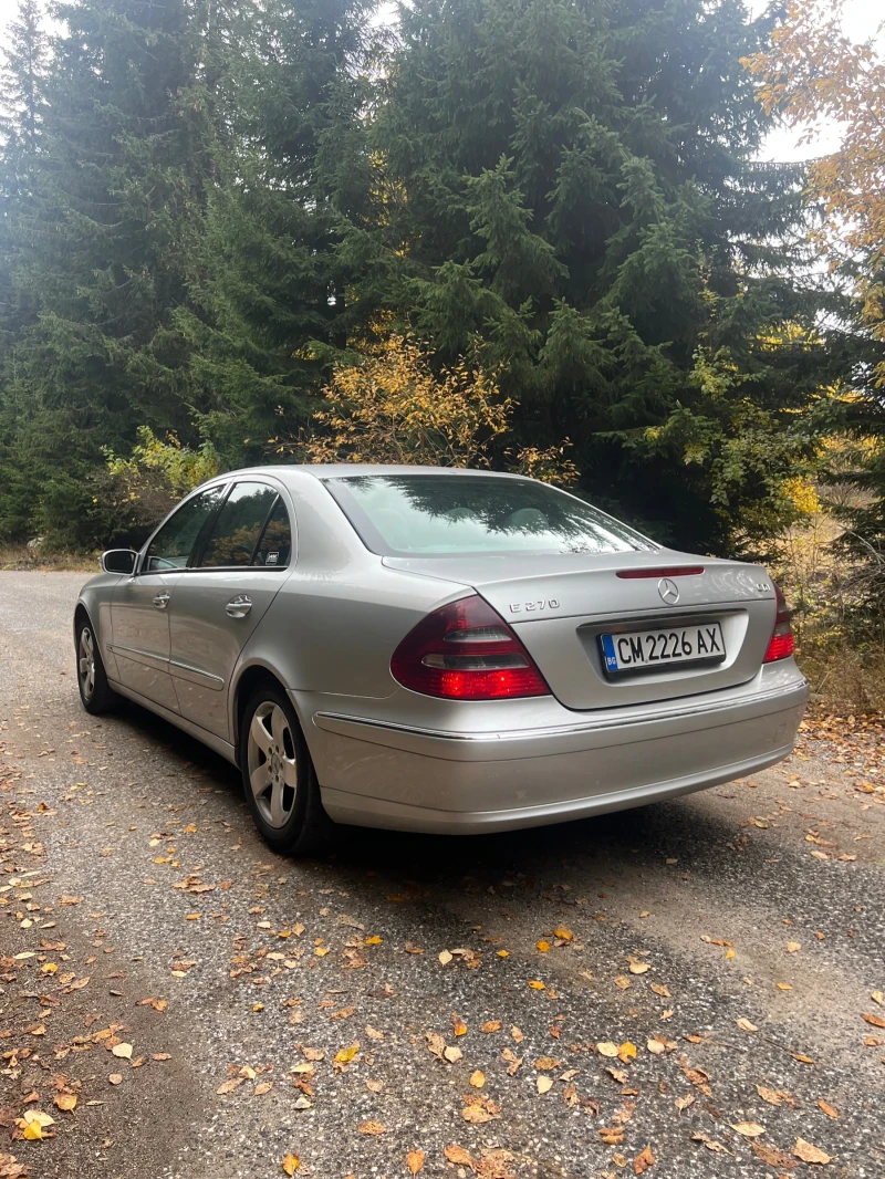 Mercedes-Benz E 270, снимка 3 - Автомобили и джипове - 52189452