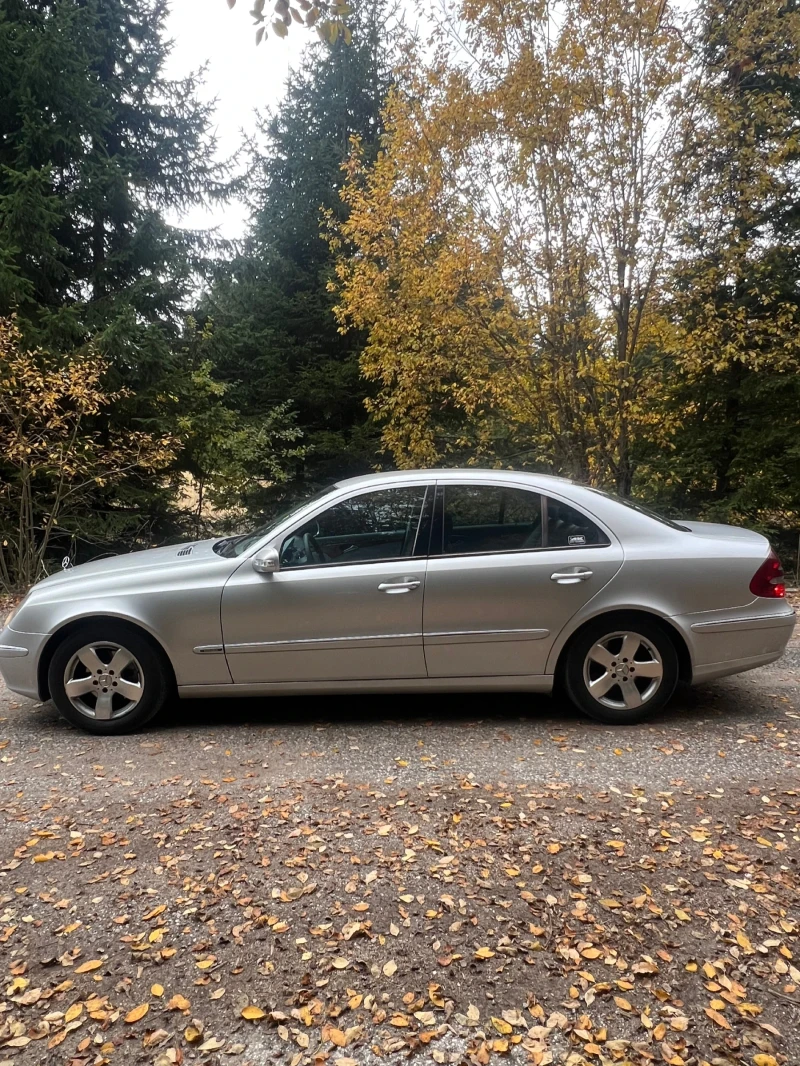 Mercedes-Benz E 270, снимка 2 - Автомобили и джипове - 52189452