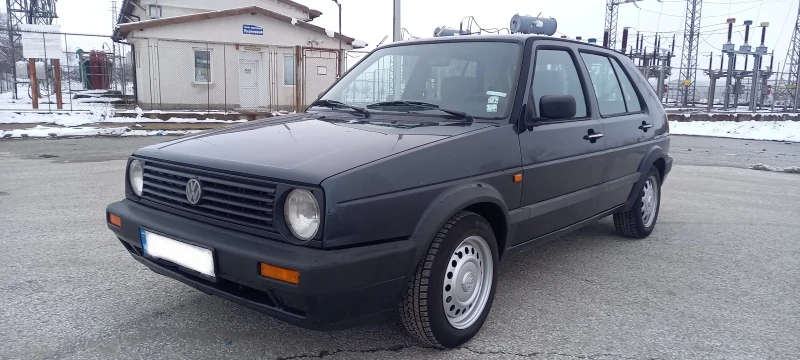 VW Golf 1.6 75кс., снимка 4 - Автомобили и джипове - 53372202
