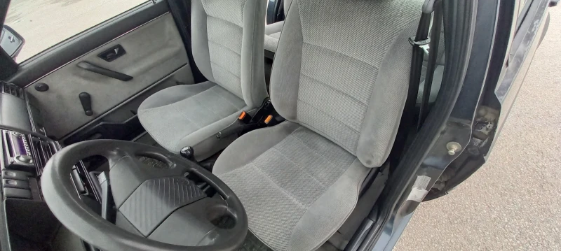 VW Golf 1.6 75кс., снимка 11 - Автомобили и джипове - 53372202