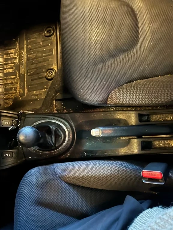 Honda Jazz 1.4 benzin Comfort 99кс - изображение 9