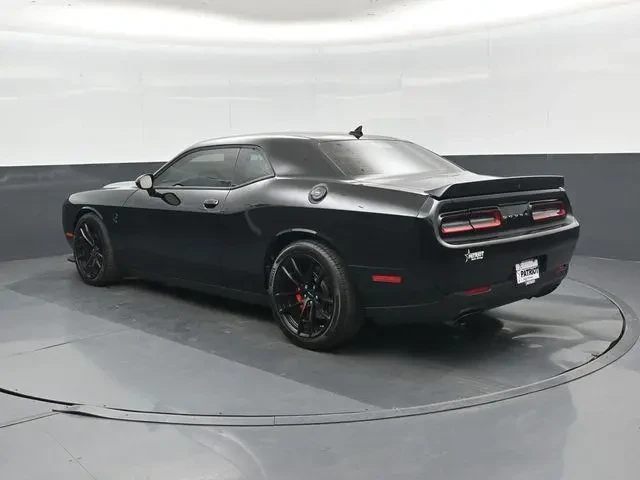 Dodge Challenger SRT Hellcat, снимка 7 - Автомобили и джипове - 54403010