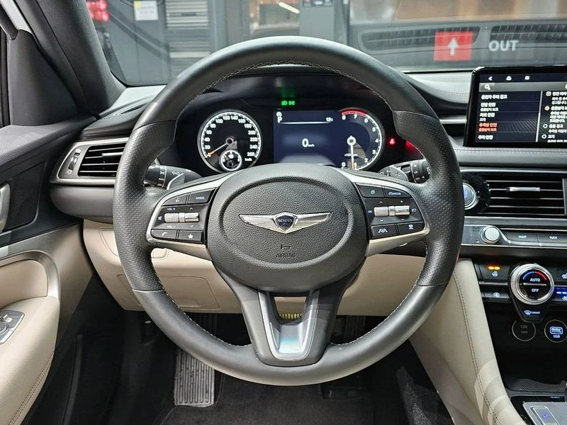 Genesis G70 2.0 Automatic, снимка 10 - Автомобили и джипове - 55598156
