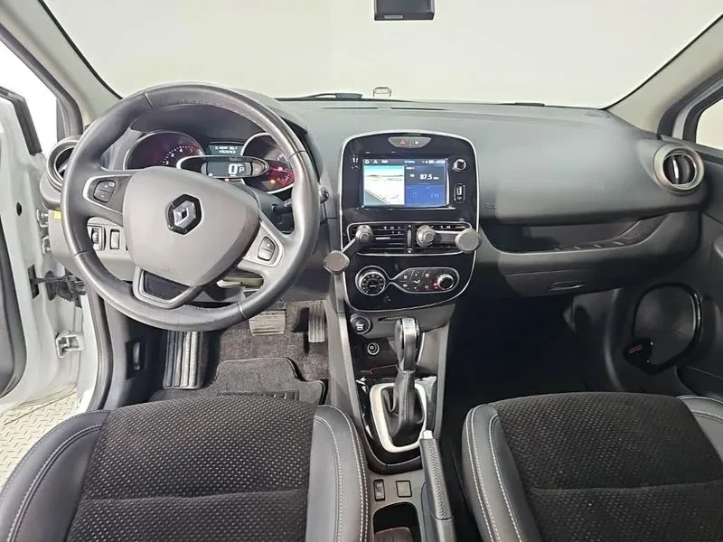 Renault Samsung Clio Iconic, снимка 5 - Автомобили и джипове - 56529082