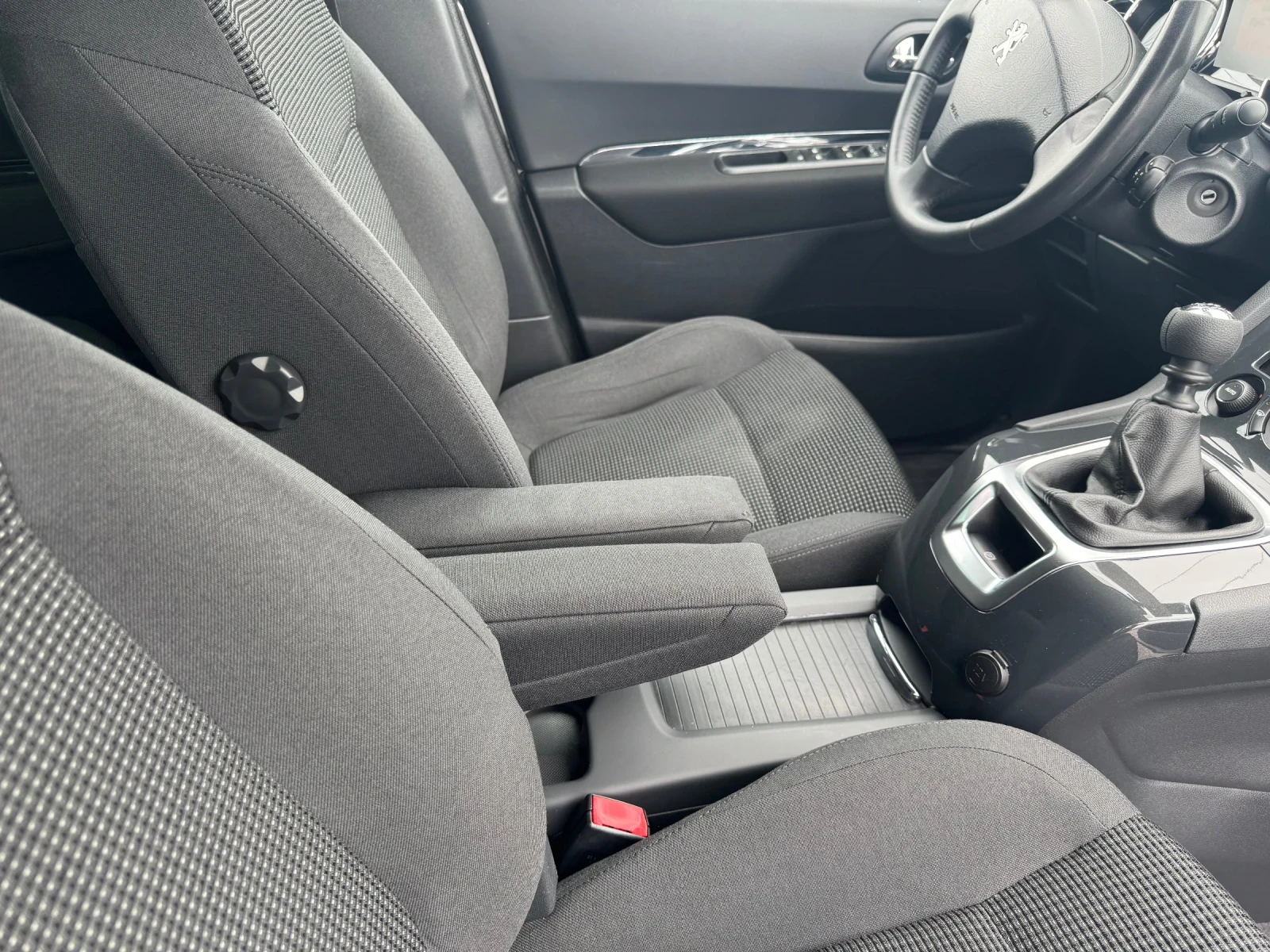 Peugeot 5008  - изображение 9