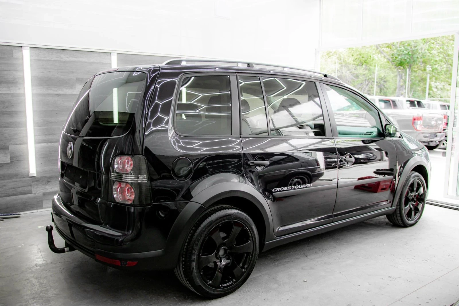 VW Touran 2.0 TDI 140 CROSS - изображение 4