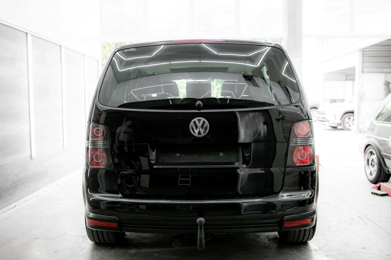 VW Touran 2.0 TDI 140 CROSS - изображение 6