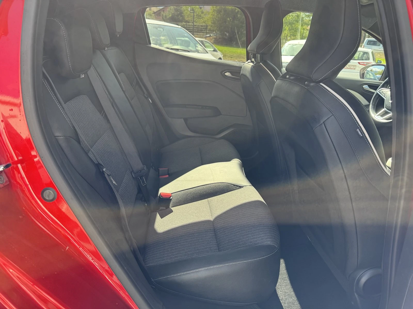 Renault Clio 1.0 Tce AT - изображение 10