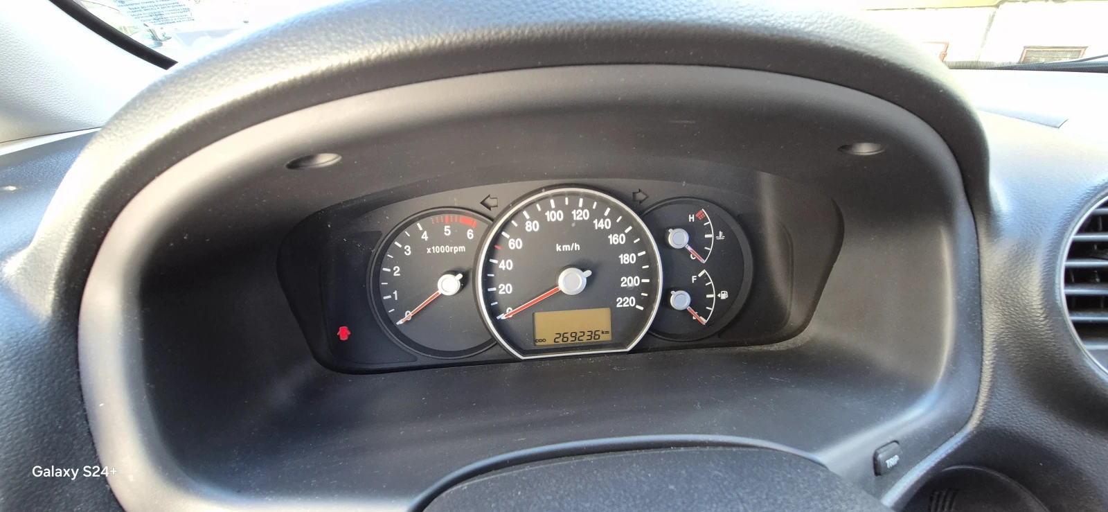 Kia Carens CRDi - изображение 5