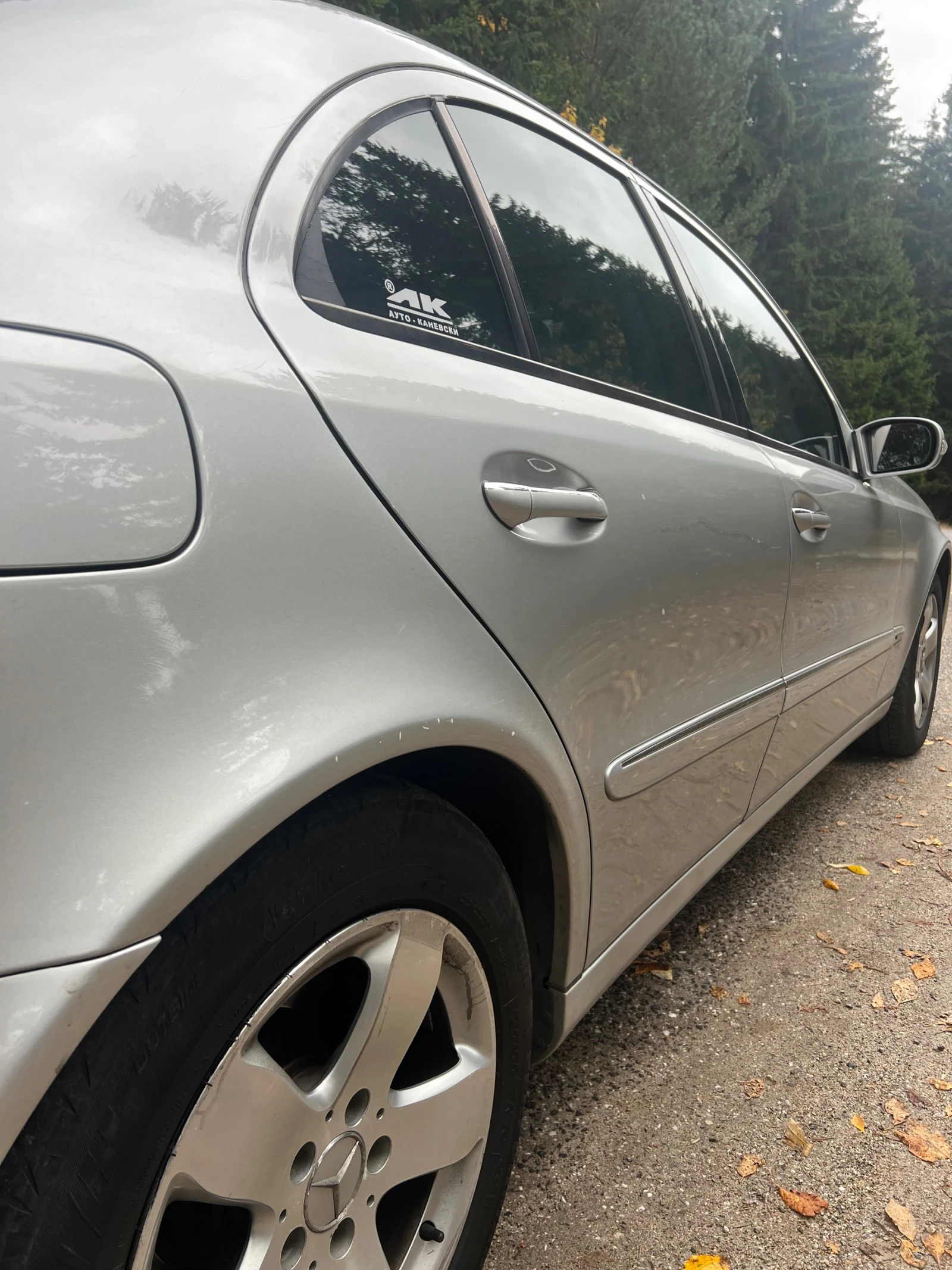 Mercedes-Benz E 270  - изображение 8