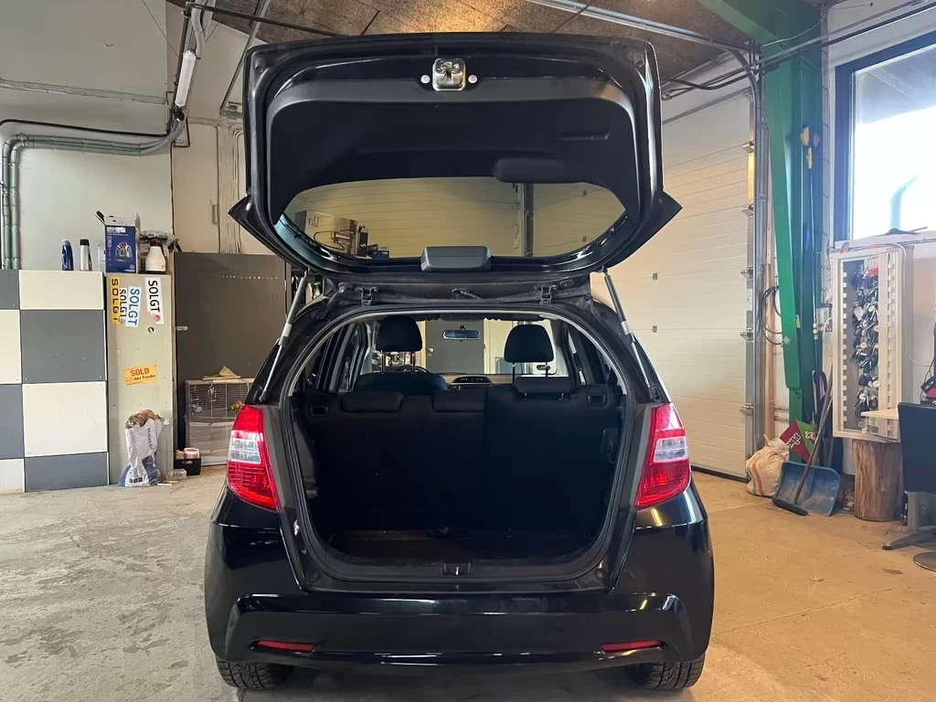 Honda Jazz 1.4 benzin Comfort 99кс - изображение 6