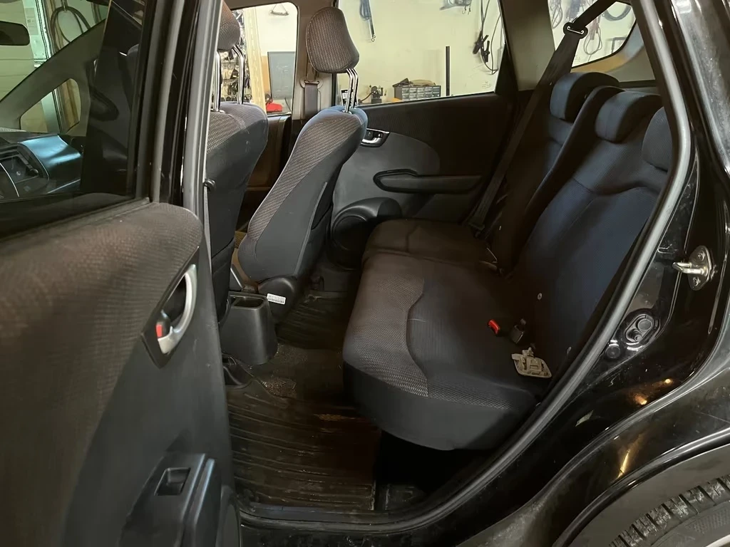 Honda Jazz 1.4 benzin Comfort 99кс - изображение 7