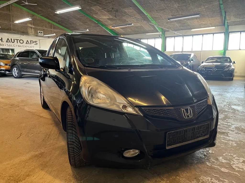 Honda Jazz 1.4 benzin Comfort 99кс - изображение 2