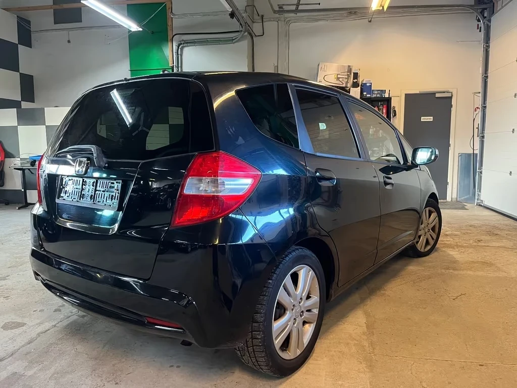 Honda Jazz 1.4 benzin Comfort 99кс - изображение 5