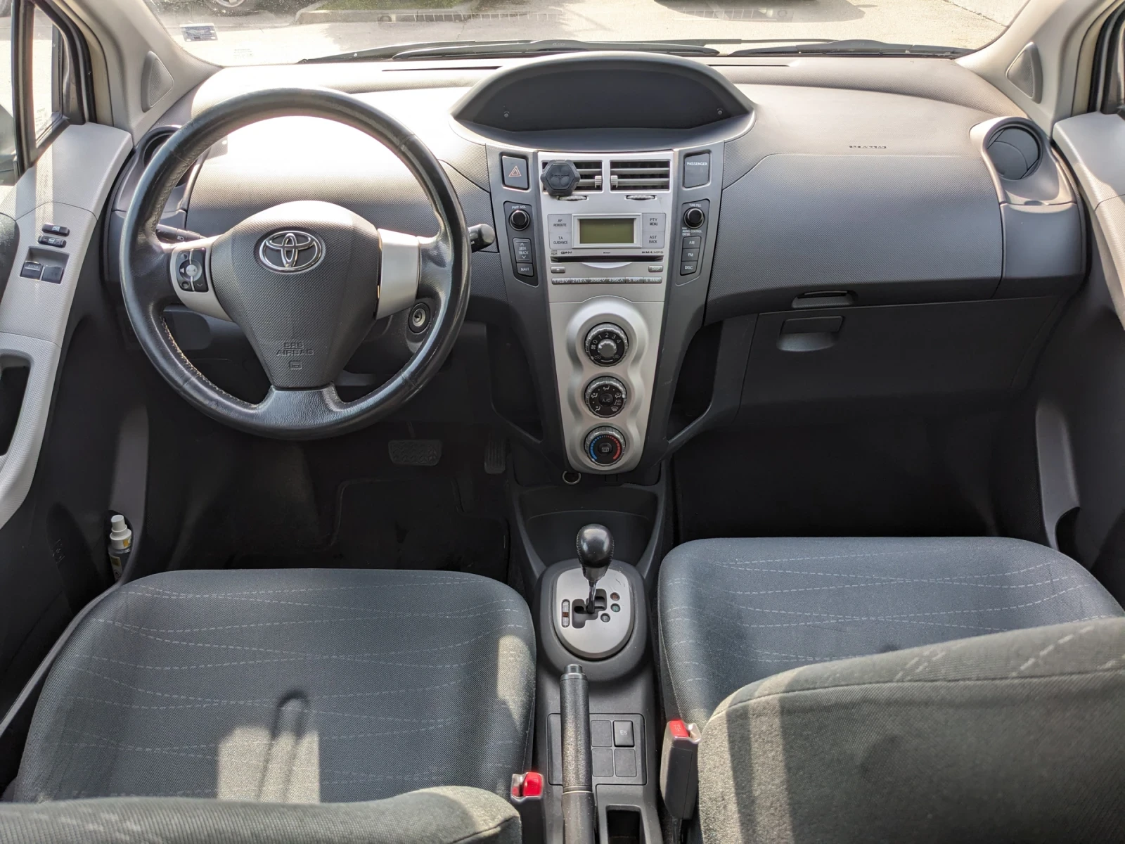 Toyota Yaris 1.4D Автоматик, снимка 8 - Автомобили и джипове - 53755985