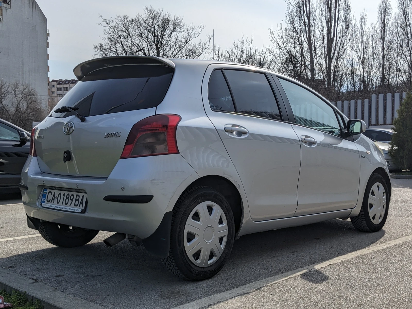 Toyota Yaris 1.4D Автоматик, снимка 5 - Автомобили и джипове - 53755985