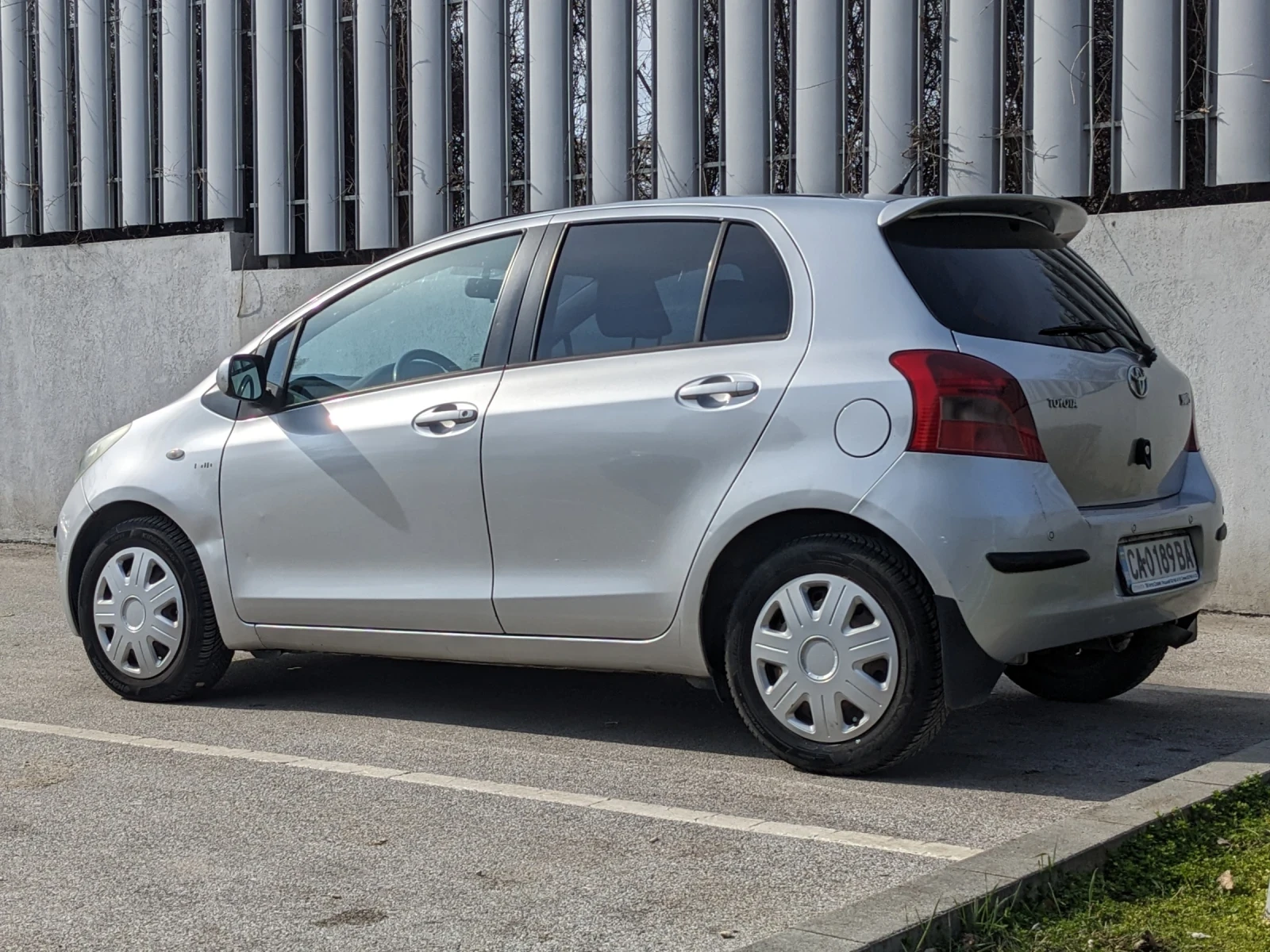 Toyota Yaris 1.4D Автоматик, снимка 3 - Автомобили и джипове - 53755985