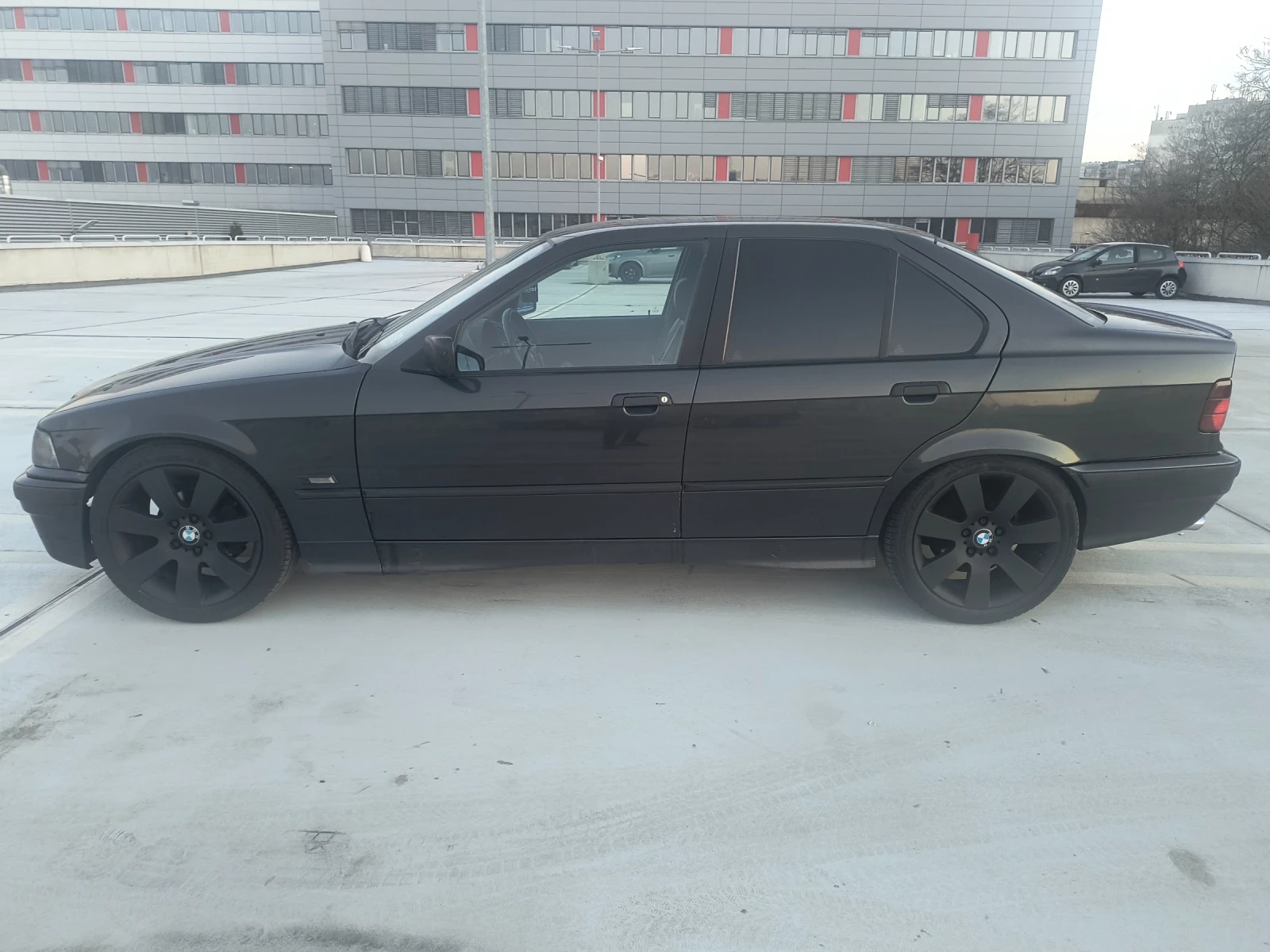 BMW 318 M43 газ, снимка 2 - Автомобили и джипове - 53760176