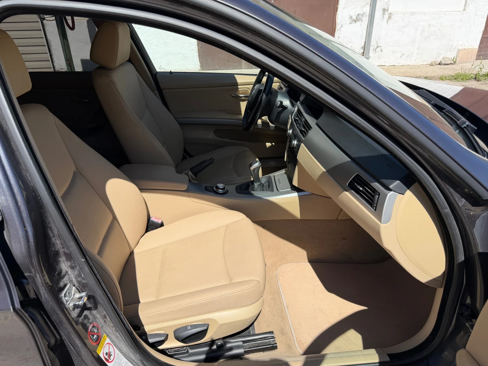 BMW 320, снимка 11 - Автомобили и джипове - 54322876