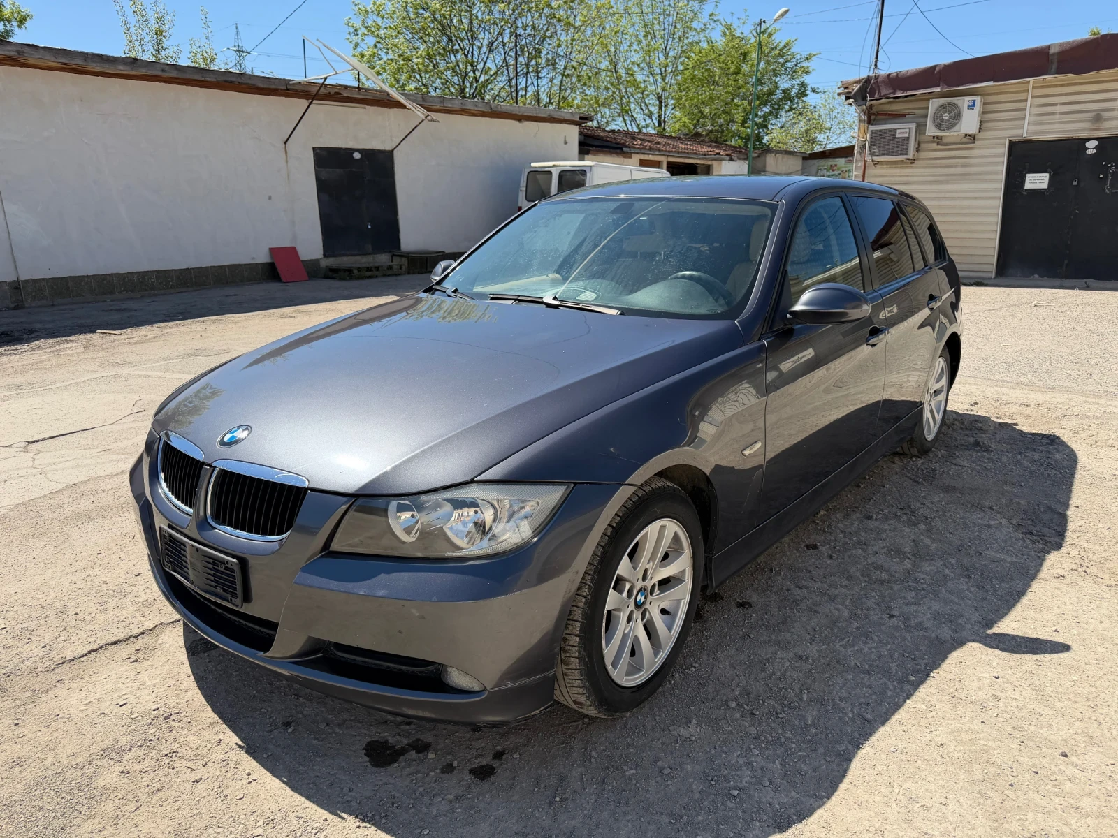 BMW 320, снимка 3 - Автомобили и джипове - 54322876