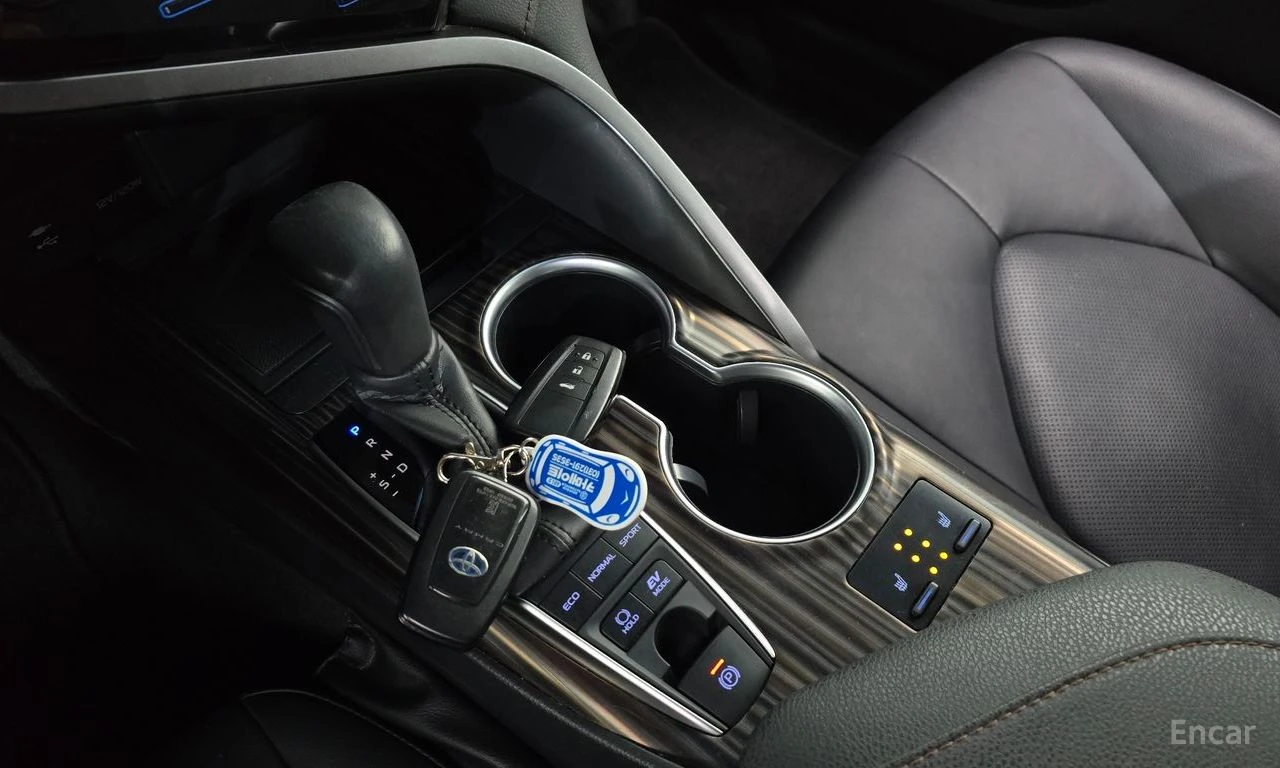 Toyota Camry * HYBRID* XLE* ����* �������* �������* ������*  | Mobile.bg � ����������� 9