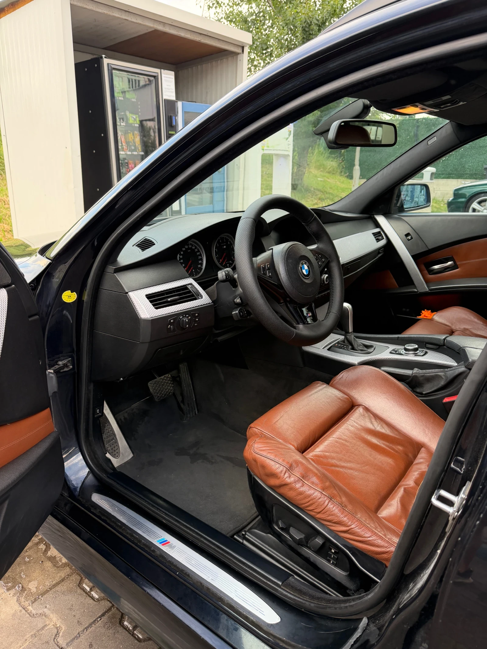 BMW 530, снимка 4 - Автомобили и джипове - 54875567