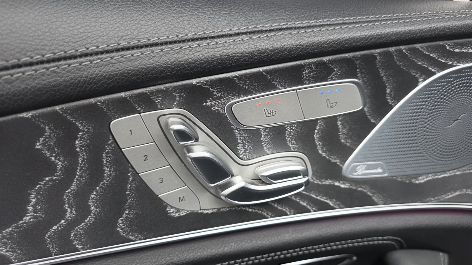Mercedes-Benz CLS 450 !!УНИКАТ!! #ПЪЛНО ОБОРУДВАНЕ# !ПАНОРАМА, снимка 17 - Автомобили и джипове - 54901448