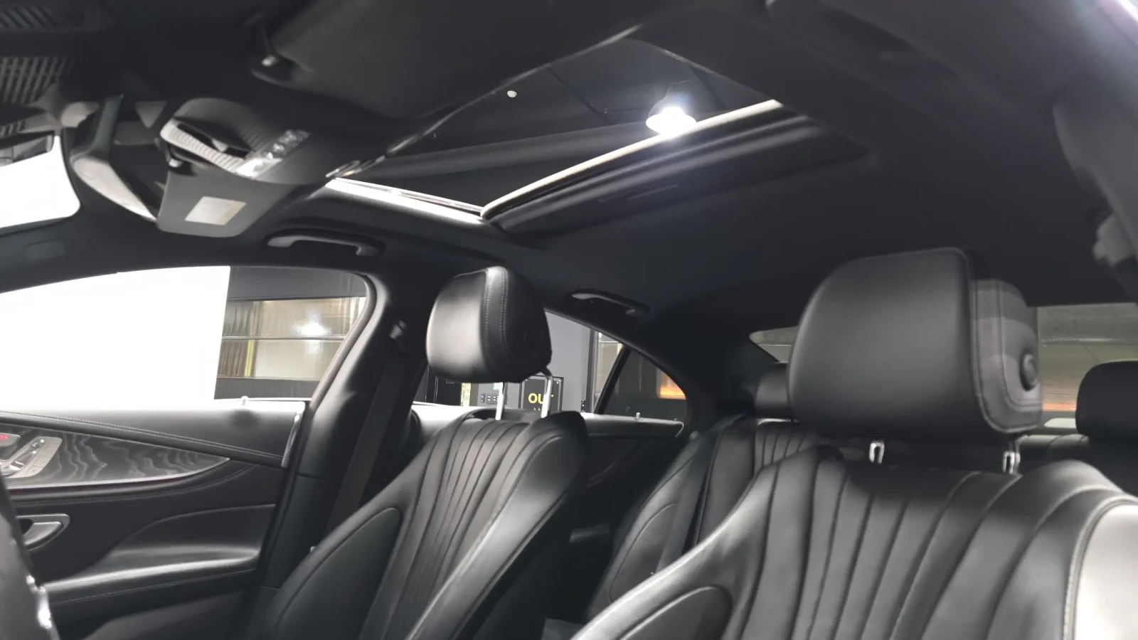 Mercedes-Benz CLS 450 !!УНИКАТ!! #ПЪЛНО ОБОРУДВАНЕ# !ПАНОРАМА, снимка 16 - Автомобили и джипове - 54901448