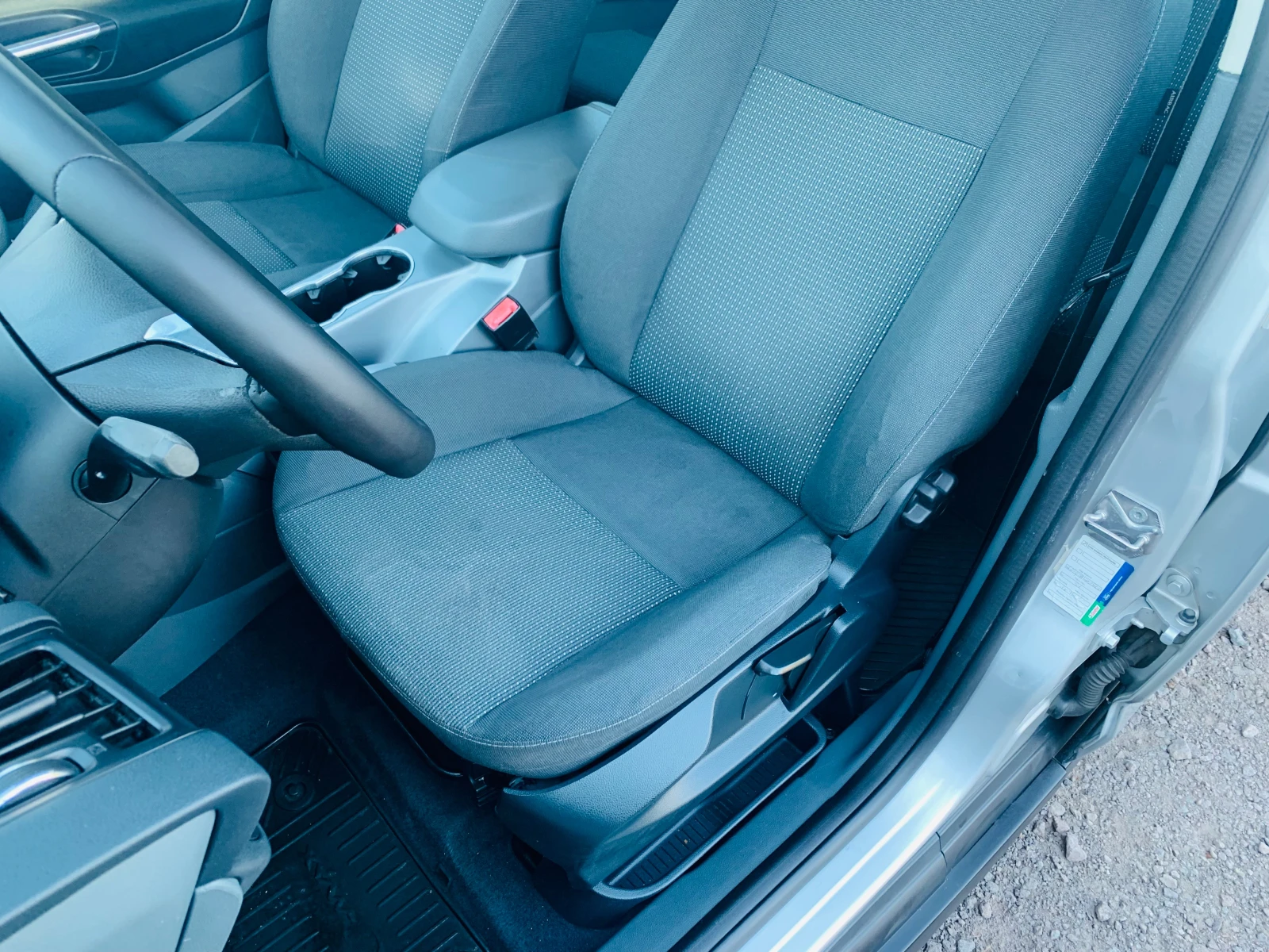 Ford C-max 1.6tdci Titanium, снимка 11 - Автомобили и джипове - 54906843