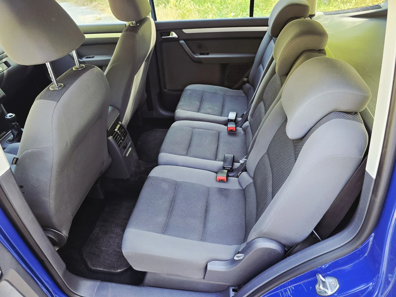 VW Touran, снимка 7 - Автомобили и джипове - 55006090
