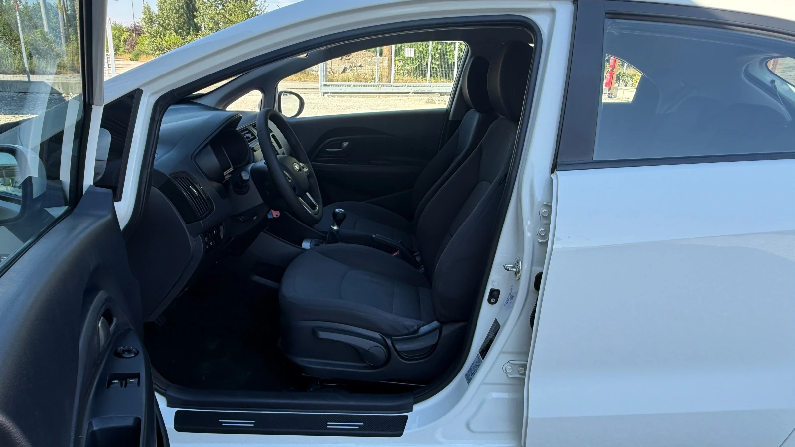 Kia Rio 1.2-84кс/ГАЗ/GPL/BRC/НОВ ВНОС ОТ ИТАЛИЯ/EURO 5B, снимка 13 - Автомобили и джипове - 55050576