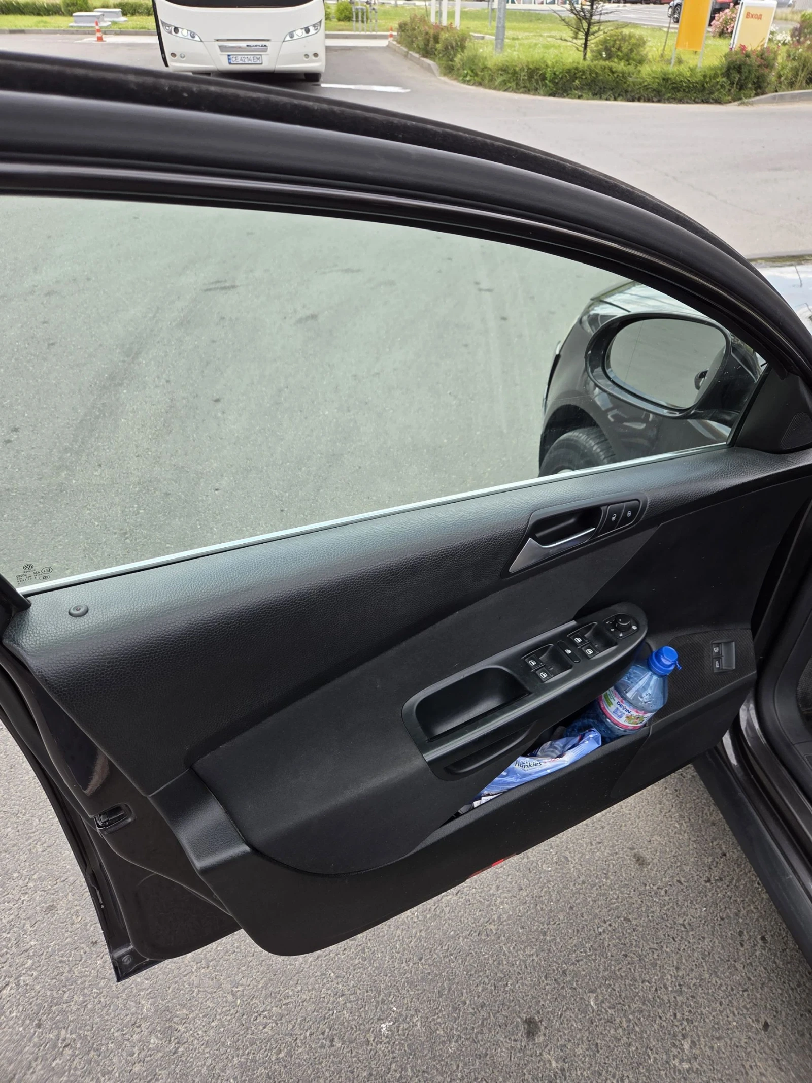 VW Passat, снимка 7 - Автомобили и джипове - 55081707
