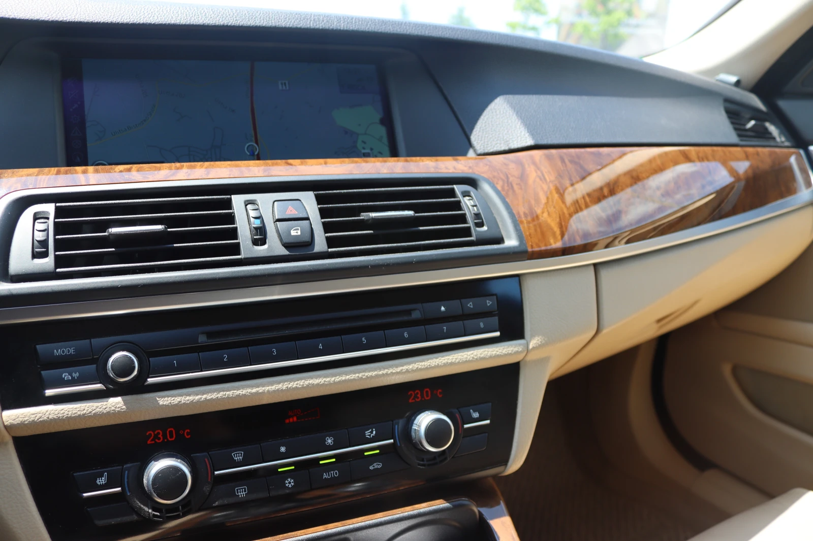 BMW 530 F11, снимка 2 - Автомобили и джипове - 55179091