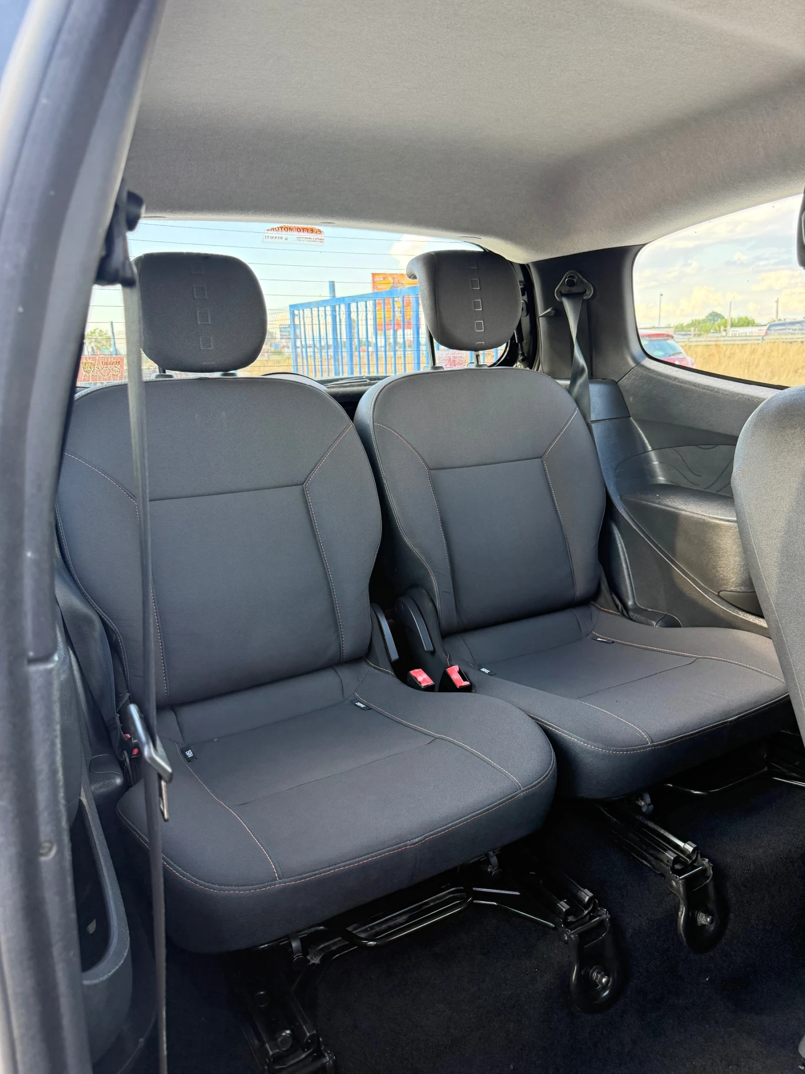 Renault Twingo 1.2i, снимка 12 - Автомобили и джипове - 55943065