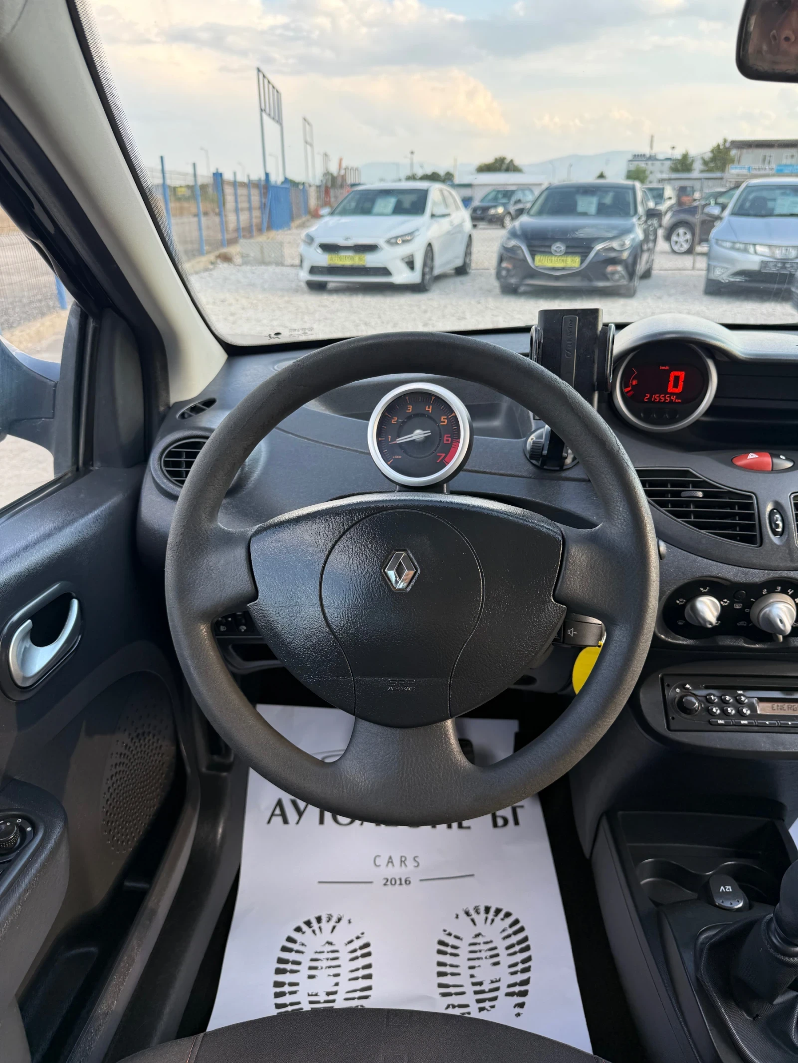 Renault Twingo 1.2i, снимка 10 - Автомобили и джипове - 55943065
