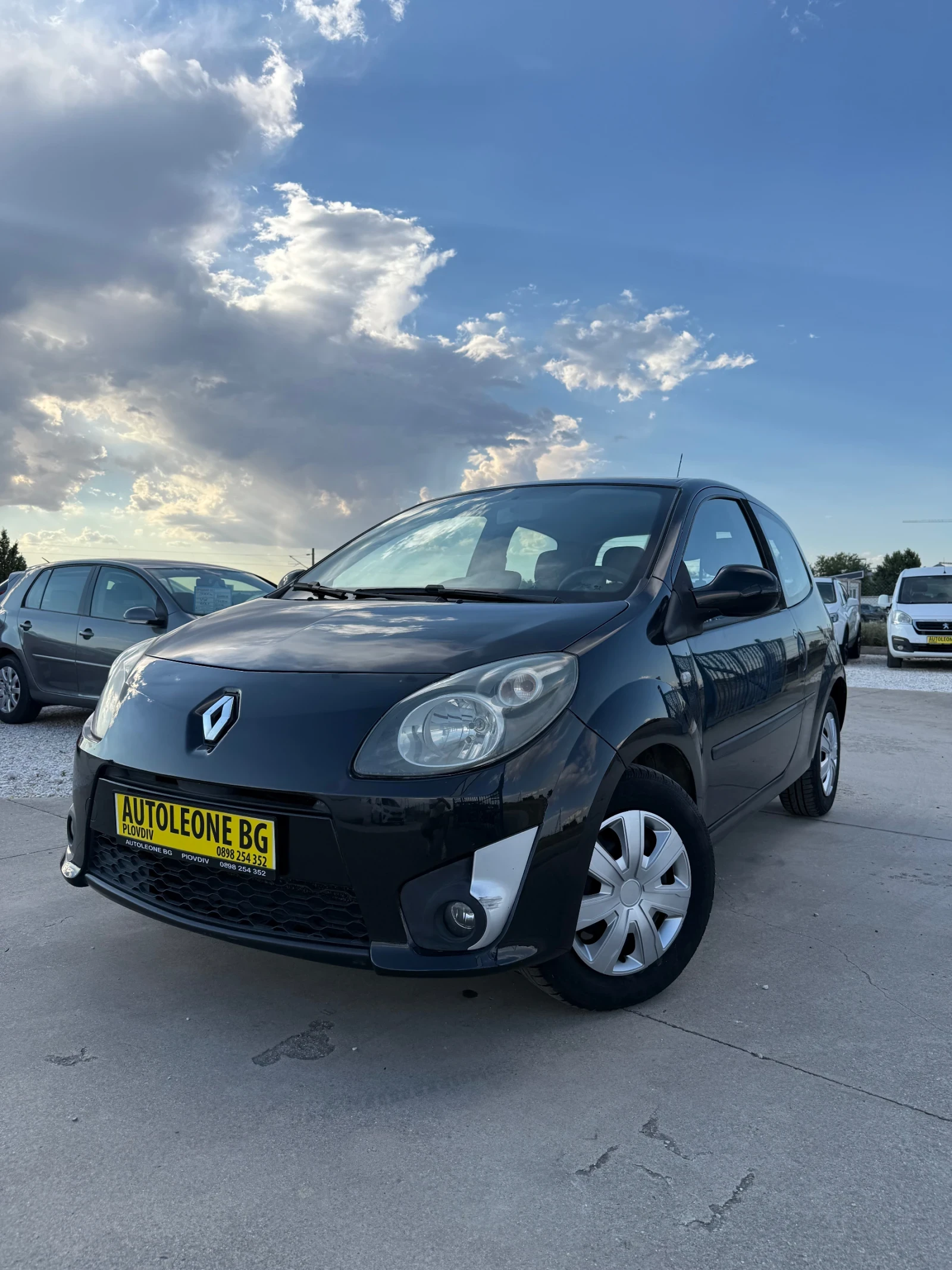 Renault Twingo 1.2i, снимка 3 - Автомобили и джипове - 55943065