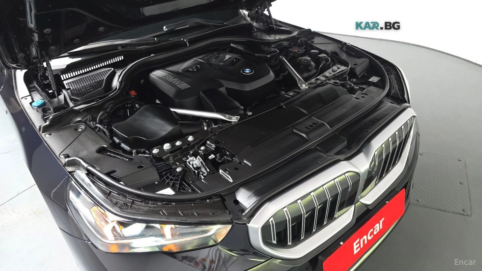 BMW 530 M* XDRIVE* BOWERS* HUD* PANO* ЩОРИ* 360* AMBIENT* , снимка 17 - Автомобили и джипове - 55993807
