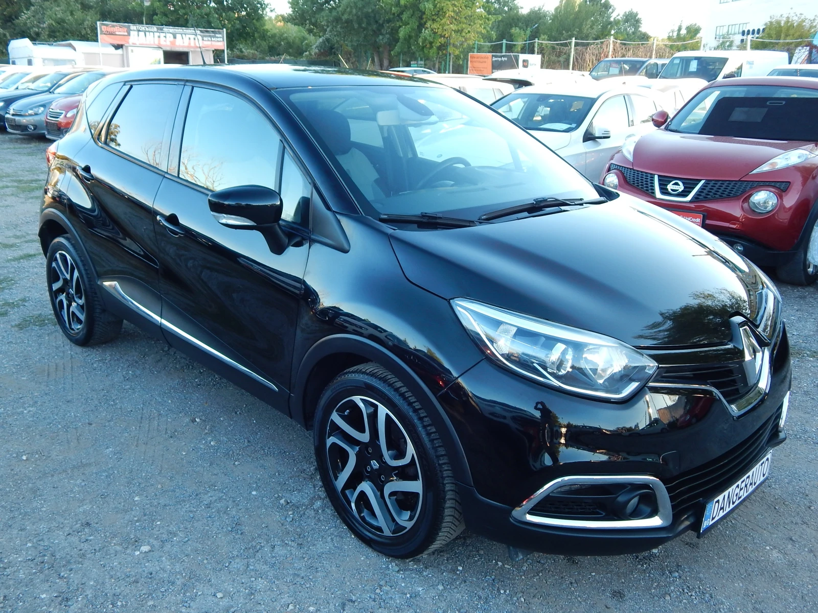 Renault Captur 1.5DCI* EURO6* , снимка 3 - Автомобили и джипове - 56001899