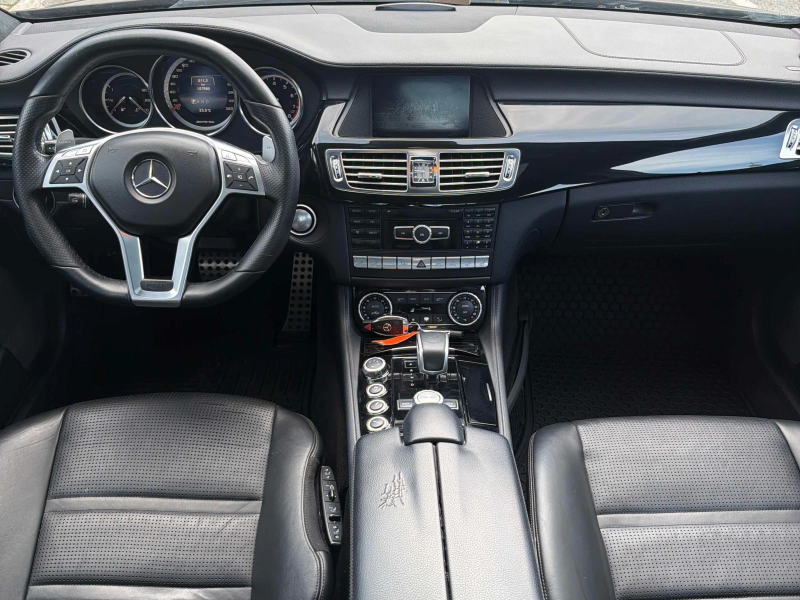 Mercedes-Benz CLS 63 AMG * CARFAX * БЕЗ ПЪРВОНАЧАЛНА ВНОСКА, снимка 9 - Автомобили и джипове - 56056667