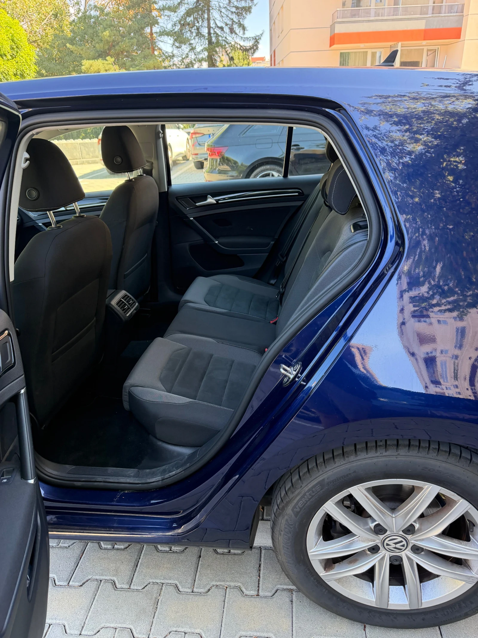 VW Golf 7.5 1.5 TSI EVO Highline DSG 150 к.с., снимка 11 - Автомобили и джипове - 56069950
