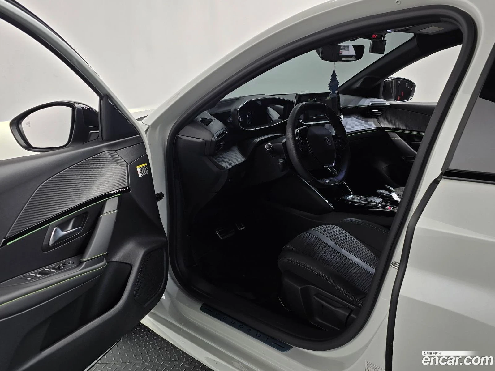 Peugeot 208 GT* ������ ���� �� BG | Mobile.bg � ����������� 10