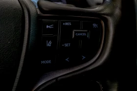 Lexus UX 300e Distronik/Lane Assist/Обдухване/Камера/Подгрев - 26900 € / 52611.83 лв. - 58932650 12