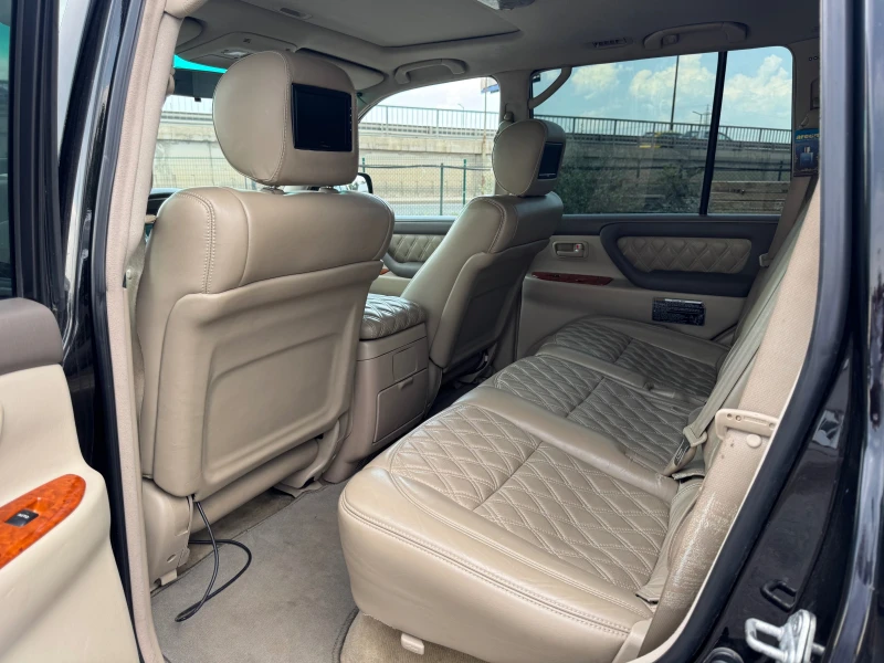 Toyota Land cruiser J100-4.2D-АВТОМАТ-НАВИГАЦИЯ-7местен-TVx2-УНИКАТ!!!, снимка 13 - Автомобили и джипове - 51652901
