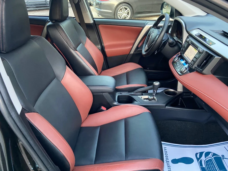 Toyota Rav4 2.0I Автомат 4X4 NAVI Камера Keyless Швейцария, снимка 16 - Автомобили и джипове - 51170983