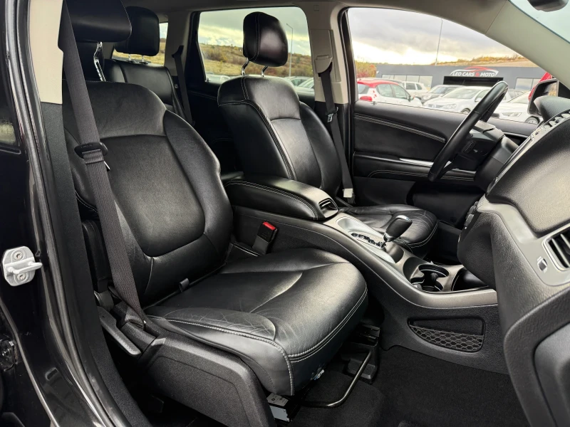 Fiat Freemont 2.4 БЕНЗИН АВТОМАТИК! ПЪЛНА СЕРВИЗНА ИСТОРИЯ!, снимка 10 - Автомобили и джипове - 52202257