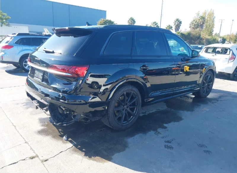 Audi SQ7 DIGITAL* HEAD-UP* ОБДУХВАНЕ* ПОДГРЕВ* 360, снимка 4 - Автомобили и джипове - 52713939